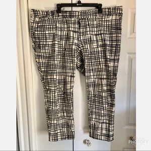 Ava & Viv Geometric Ankle Length Pants